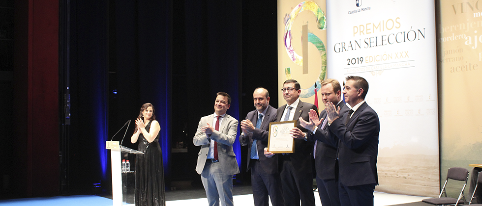 PREMIO TOMIL