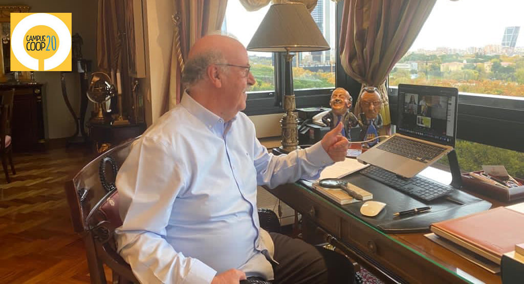 Vicente del Bosque durante el Campus Jóvenes Cooperativistas