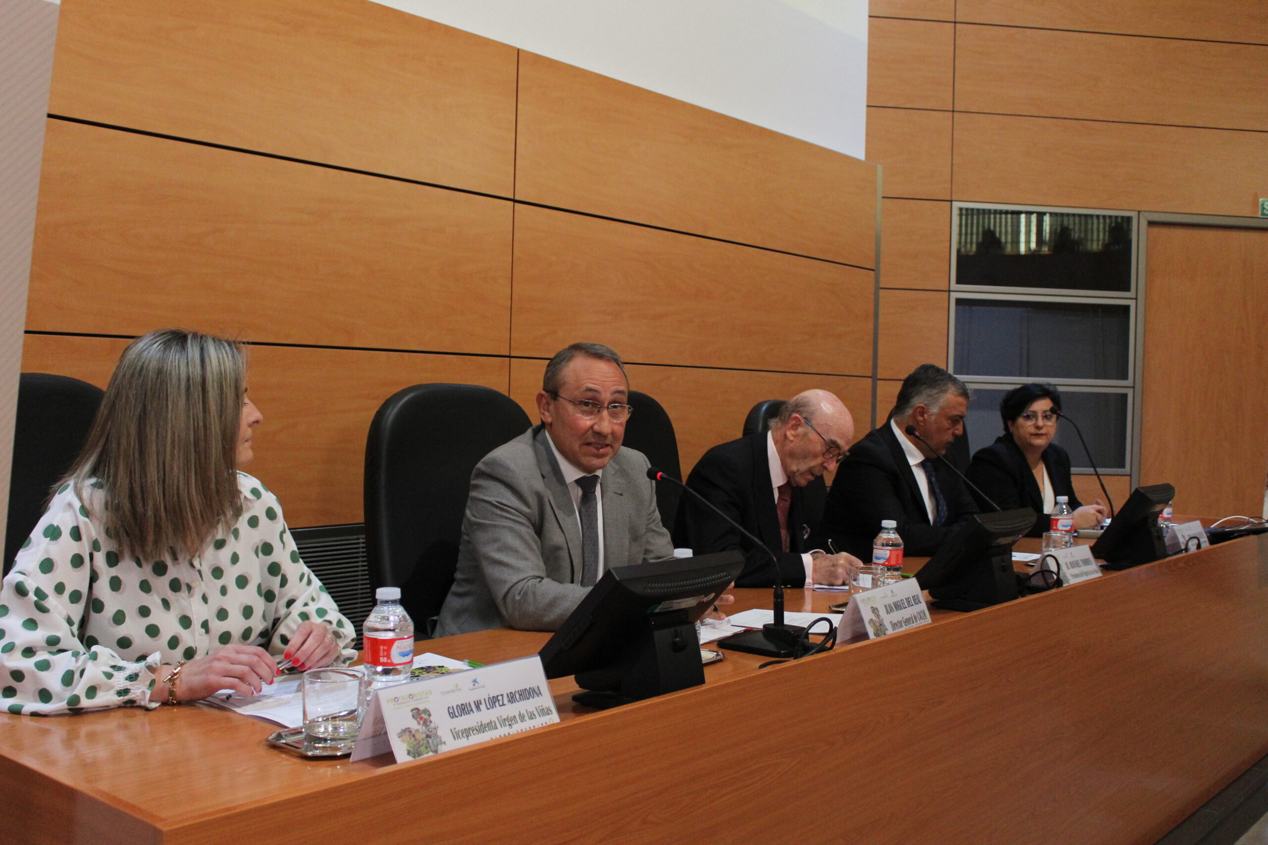 Cooperativas Agro-alimentarias fomenta en Virgen de las Viñas el acceso femenino al sector