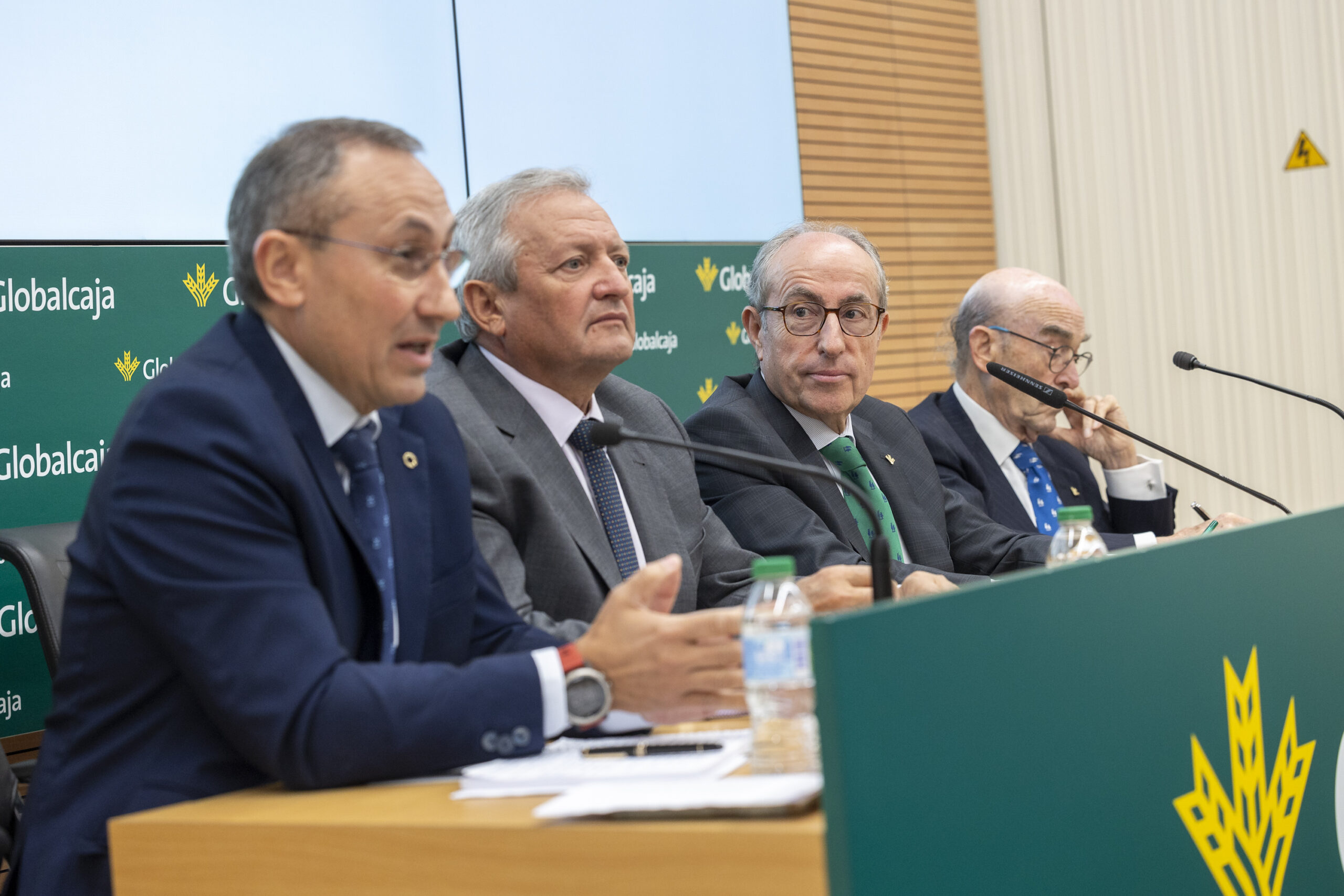 Globalcaja y Cooperativas Agro-alimentarias crean la primera Escuela de Negocios Cooperativos de la región