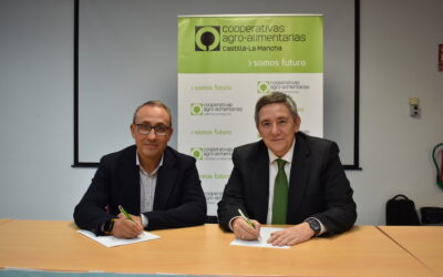 Cooperativas Agro-Alimentarias Castilla-La Mancha e Iberdrola firman un convenio para impulsar la descarbonización