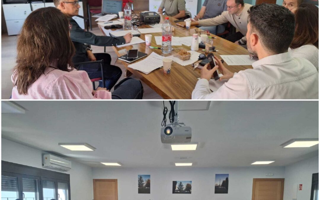 Cooperativas Agro-alimentarias Castilla-La Mancha reúne en la provincia de Albacete a sus sectoriales de Frutos Secos y del Vino
